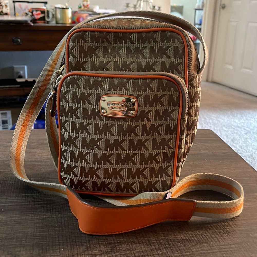 Michael Kors Crossbody